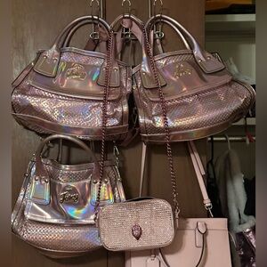 (Not for sale) pictures of the pink rare Juicy metallic purse from Kohls